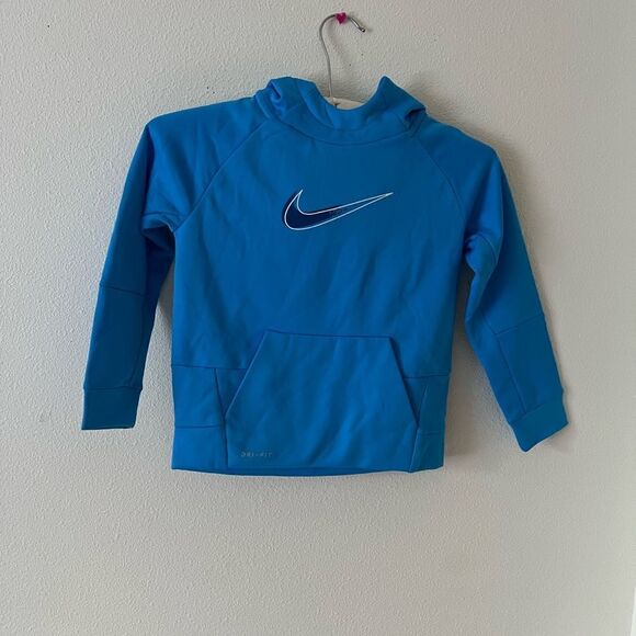 Nike Boys Therma GFX Legacy Hoodie 6 M - Picture 2 of 6